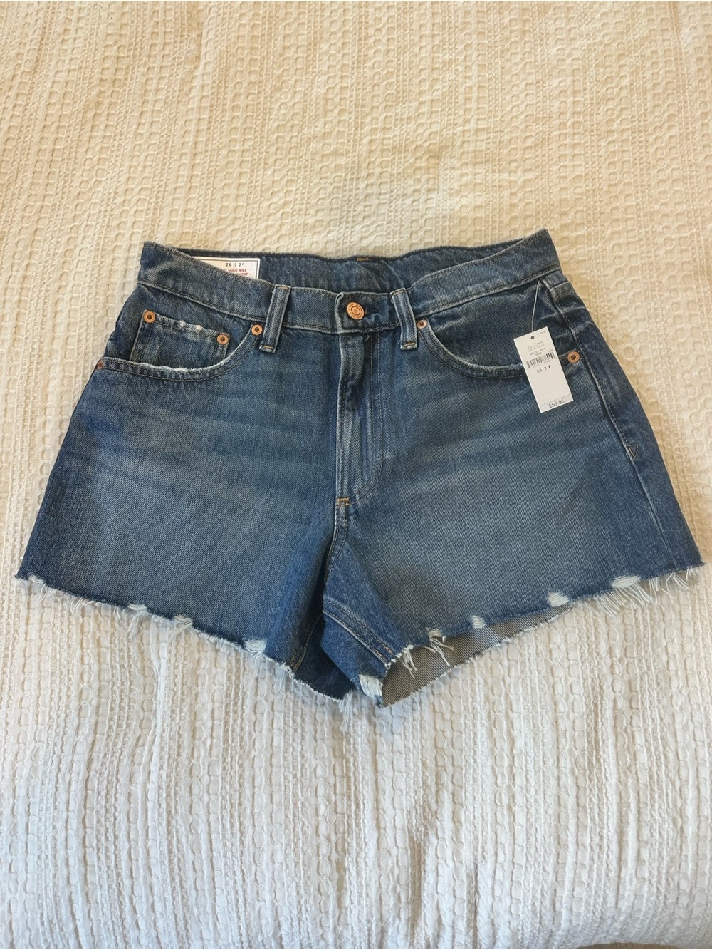 NWT! GAP Women’s Denim Jean High Rise Stride Shorts Size 26/2 Petite